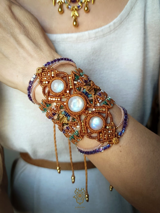 Festival macrame bracelet with Moonstone, Boho hippie macrame cuff