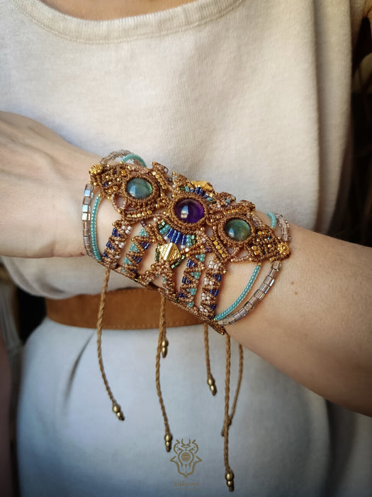 Labradorite & Amethyst macrame cuff bracelet, Boho hippie bracelet