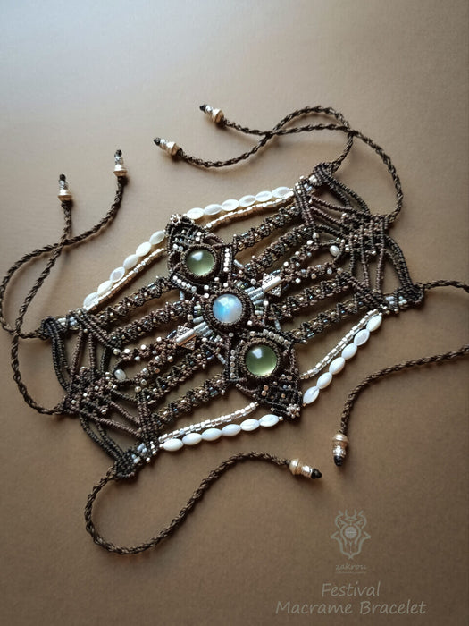 Moonstone & Prehnite macrame bracelet with fildisi pearls, Tribal chic macrame cuff