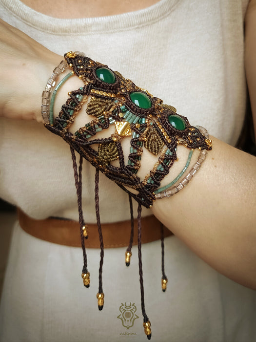 Festival macrame bracelet with Emerald Agate, Beaded macrame forest-cuff