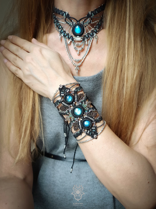Labradorite boho macrame bracelet with silver details, Unique forest cuff
