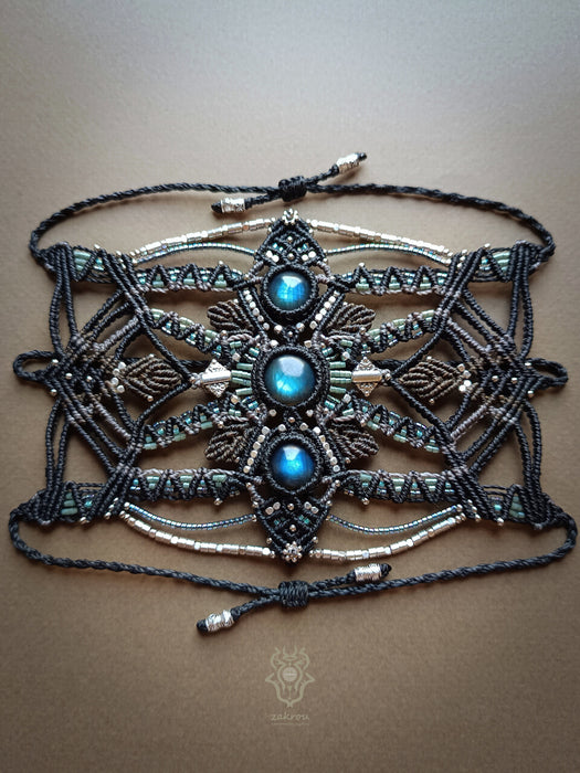 Labradorite boho macrame bracelet with silver details, Unique forest cuff