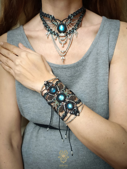 Labradorite boho macrame bracelet with silver details, Unique forest cuff