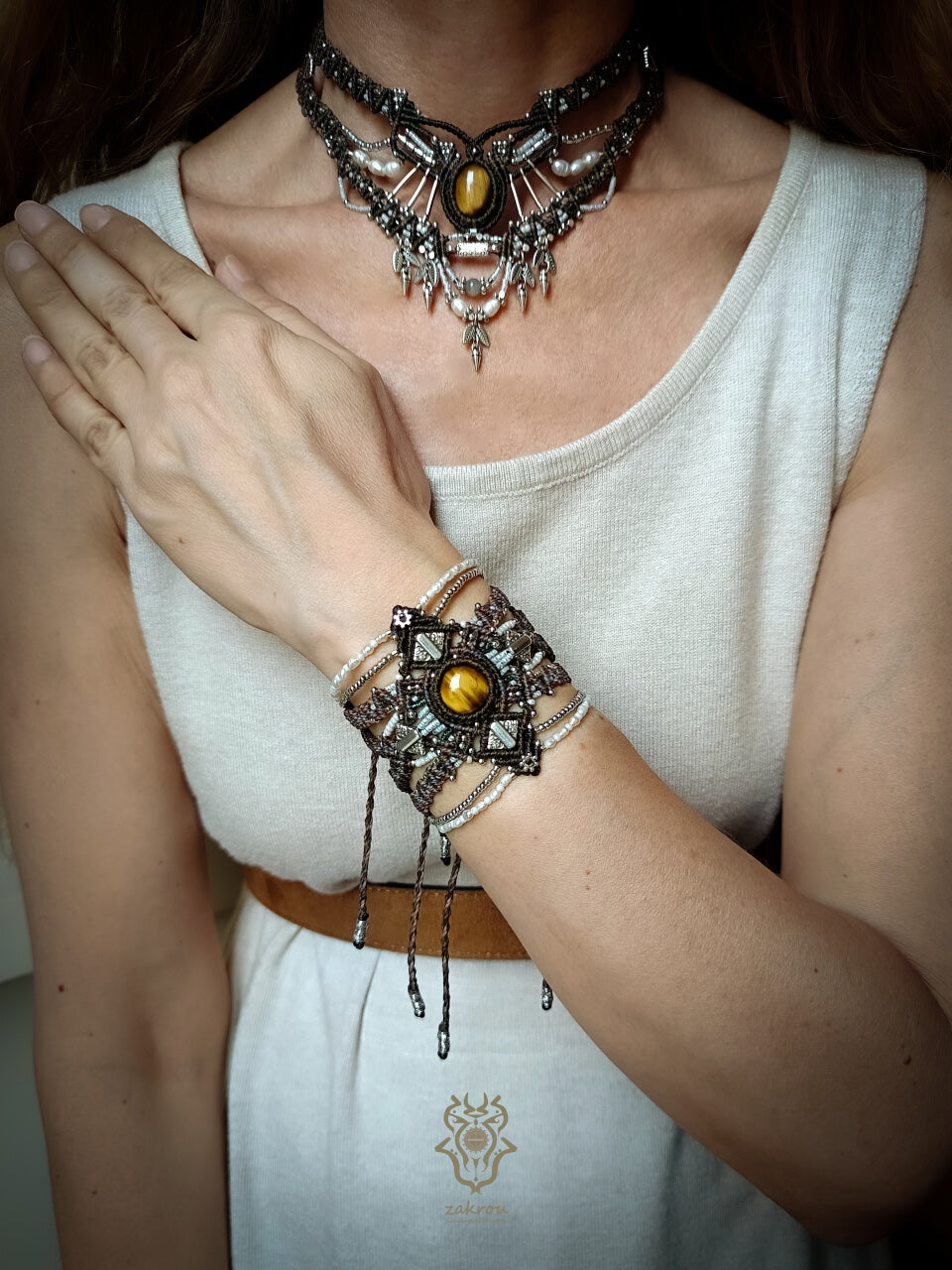 Tiger's Eye & Pearls