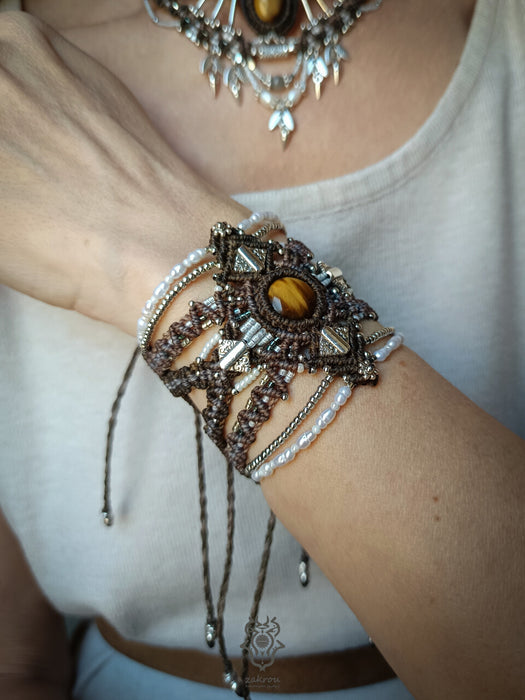 New macrame bracelet with Tiger's eye & cultured pearls, Elegant party-cuff
