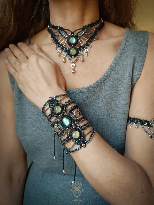 Labradorite & Prehnite macrame jewelry set with silver-plated elements