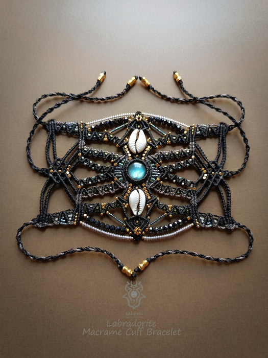 Labradorite bohemian macrame bracelet with shells & golden details, Festival beaded cuff