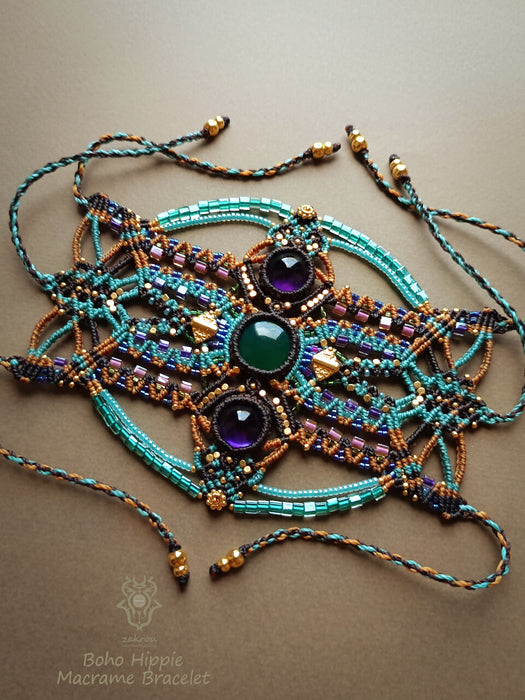 Bohemian chic macrame bracelet with Amethyst & Agate, Festival jewel