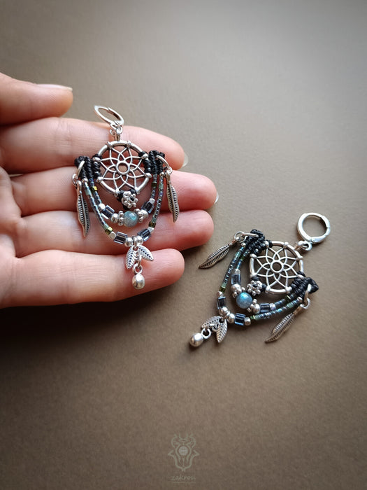 Bohemian earrings with Labradorite pearl & silver details, Dreamcatcher earrings