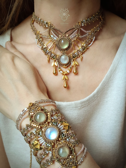 Boho hippie macrame choker necklace with Moonstone & Prehnite, Elegant party jewel