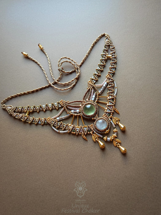 Boho hippie macrame choker necklace with Moonstone & Prehnite, Elegant party jewel