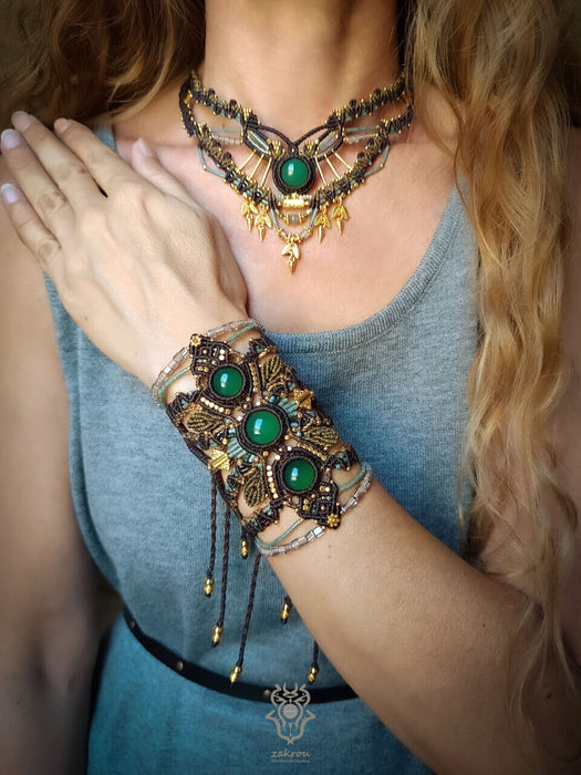 Emerald Agate macrame choker necklace, Bohemian hippie necklace