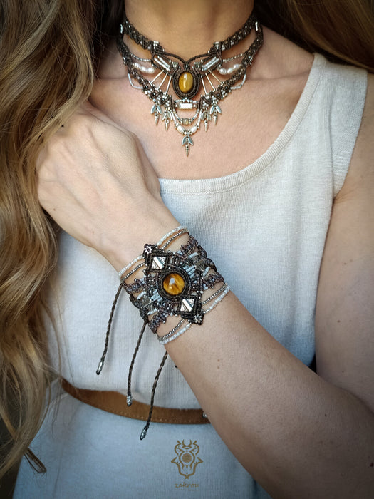 Tiger's eye macrame necklace with cultured pearls, Bohemian choker