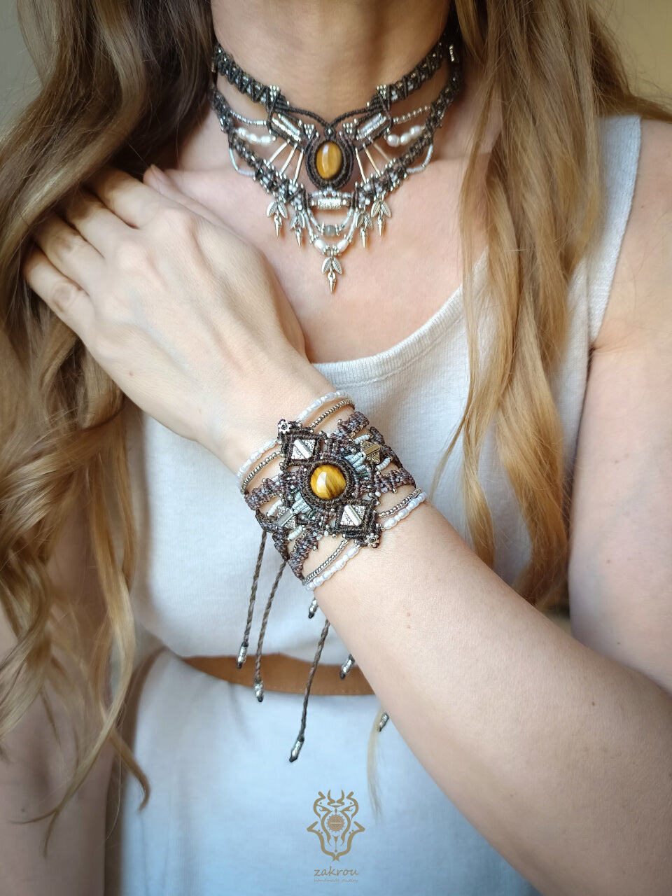 Tiger's Eye & Pearls