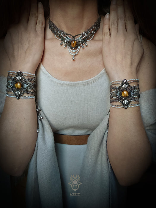 New macrame bohemian chic necklace with Tiger's eye & pearls, Elegant party choker