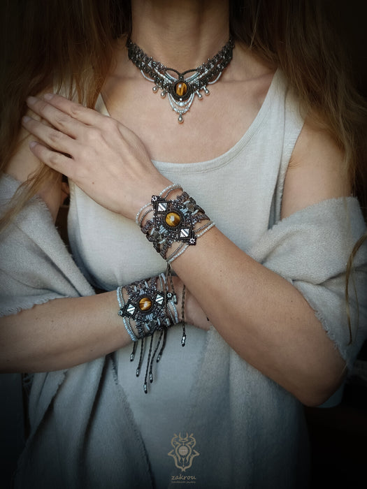 New macrame bohemian chic necklace with Tiger's eye & pearls, Elegant party choker