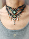 Macrame chokernecklace Prehnite & Labradorite crystals, Silver plated adornments