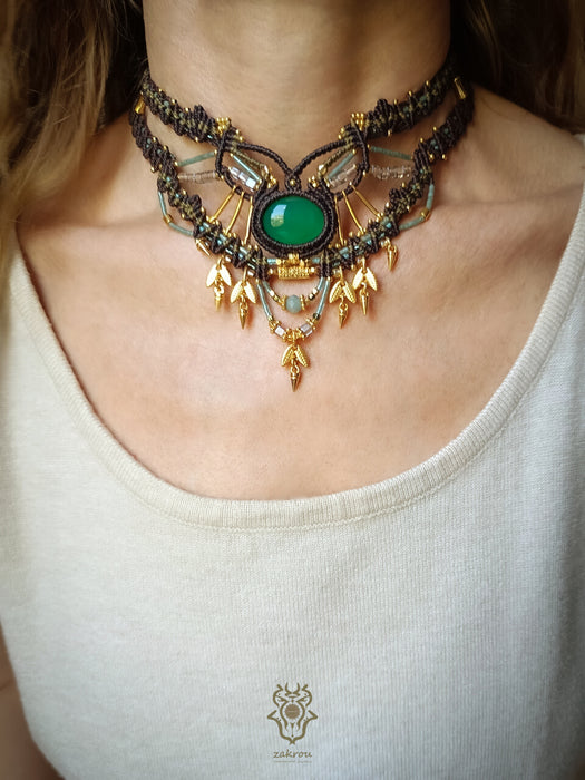 New Bohemian chic macrame necklace, Emerald Agate festival-choker necklace