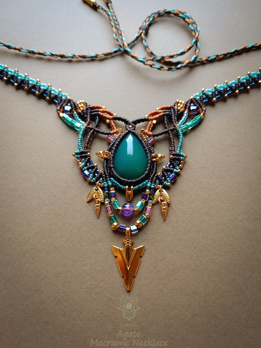 Agate macrame tribal necklace with golden details, Choker party necklace native style